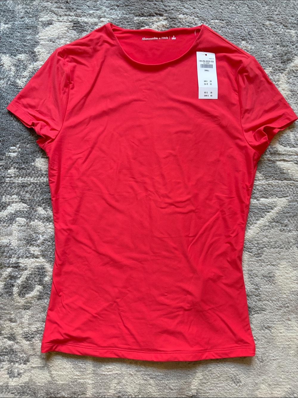 Abercrombie & Fitch - Short Sleeve Crew Tee